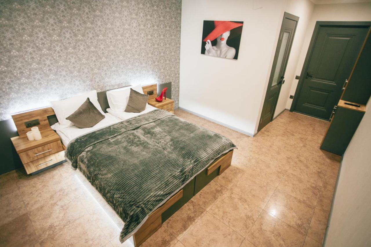 4Rooms Vinnytsja Buitenkant foto